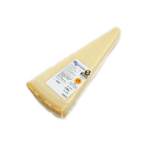 Italy Parmigiano Reggiano DOP(Aged 24M+) 300g*